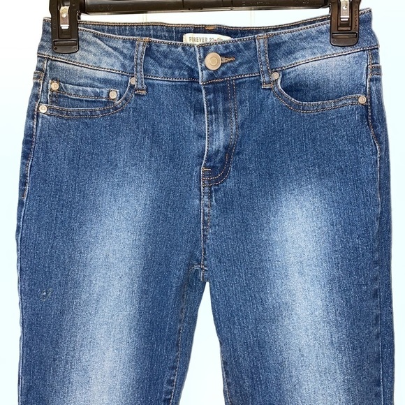 FOREVER‎ 21 Girl's Dark Denim Jeans 13/14 NWT - Picture 3 of 16